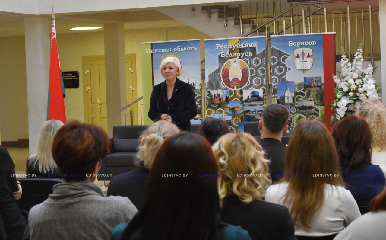 Шаг в будущее начинается сегодня. О чем говорили с молодыми педагогами в СШ №25?