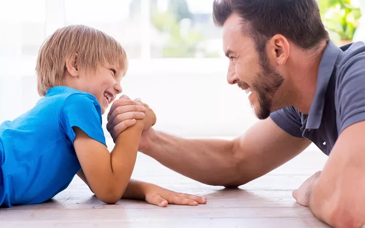 В Беларуси хотят ввести оплачиваемый отпуск для отцов