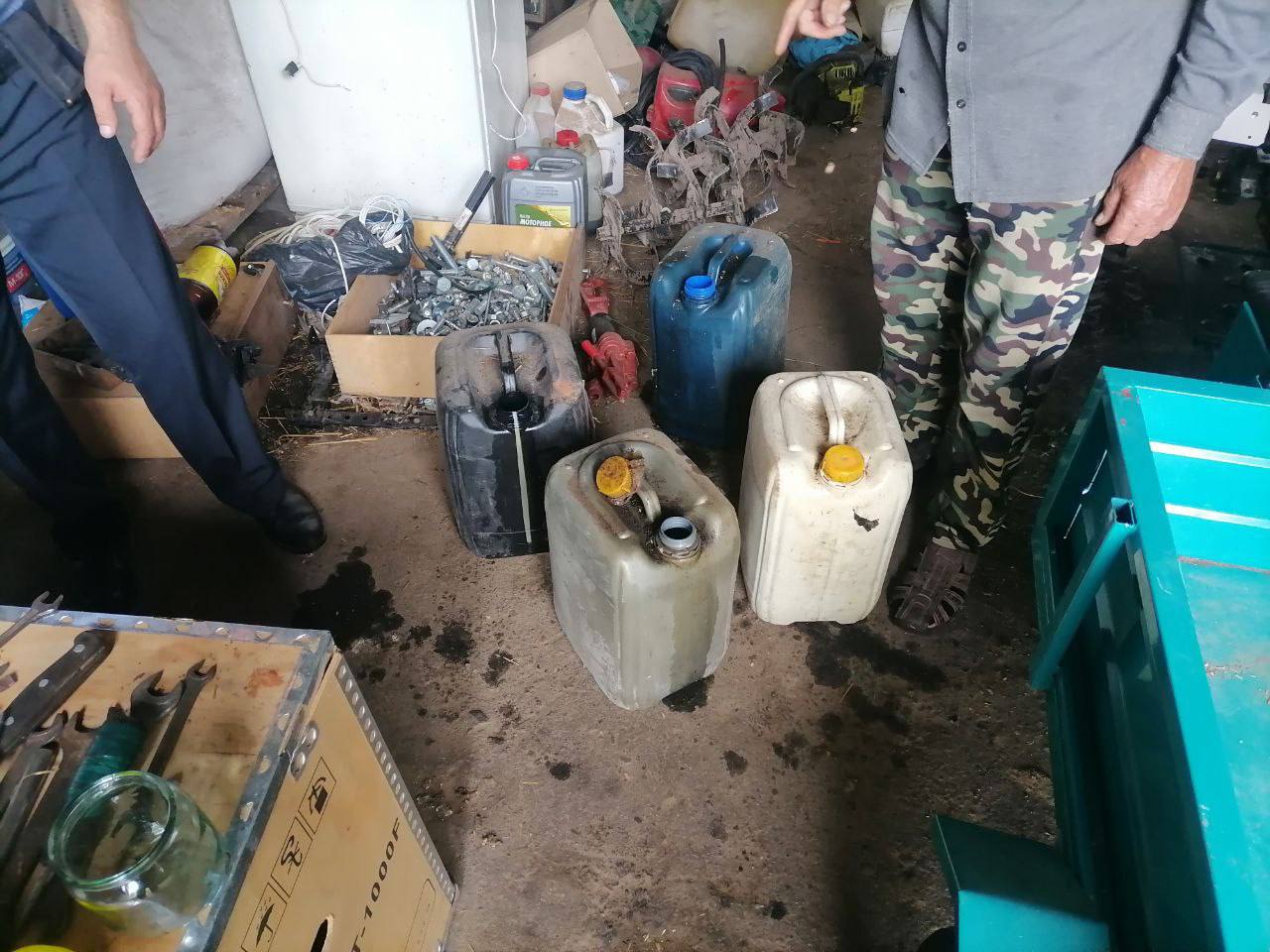 На Борисовщине изъято 80 литров окрашенного дизтоплива