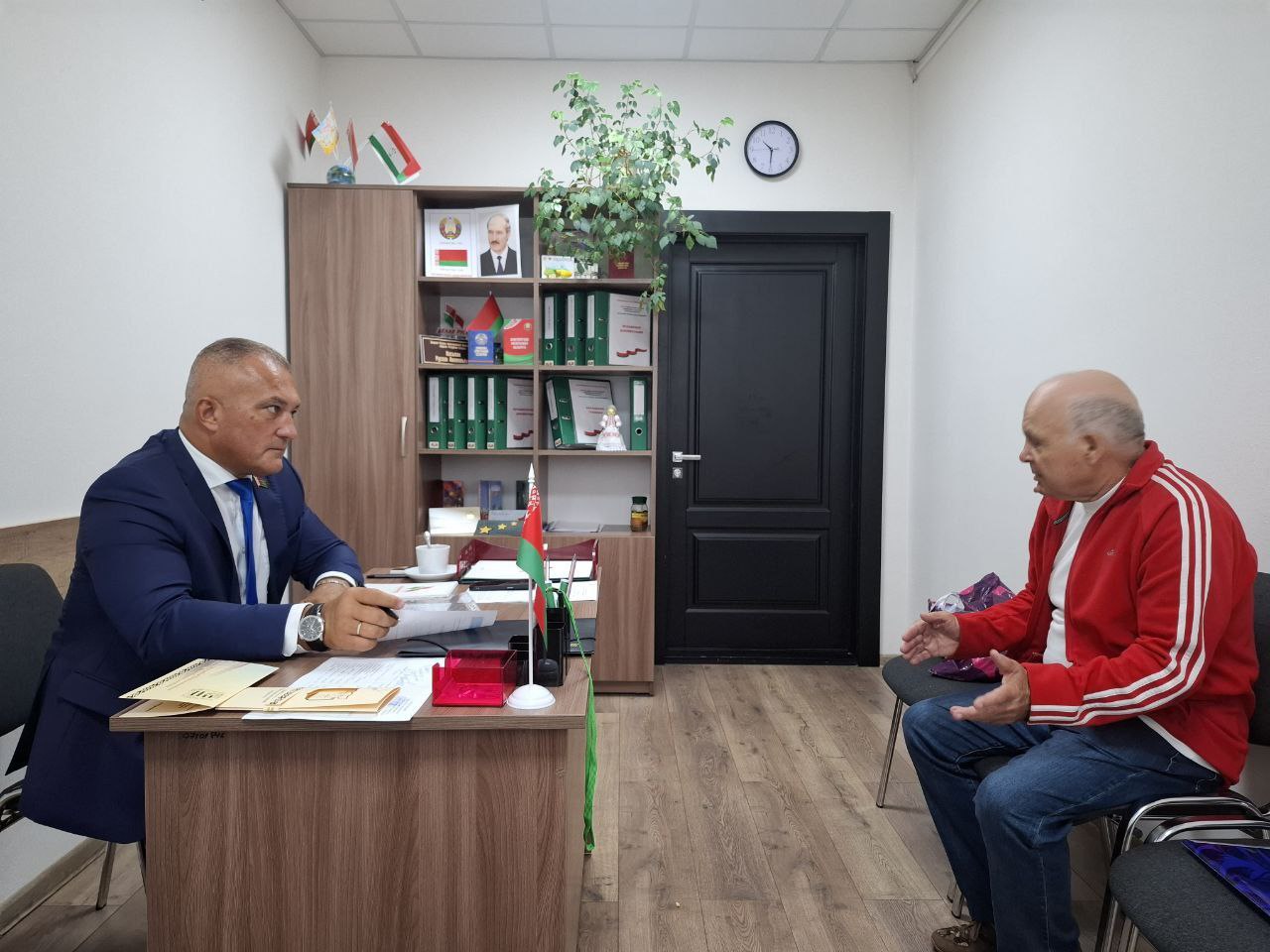 С какими вопросами борисовчане обратились к Руслану Косыгину на приеме граждан