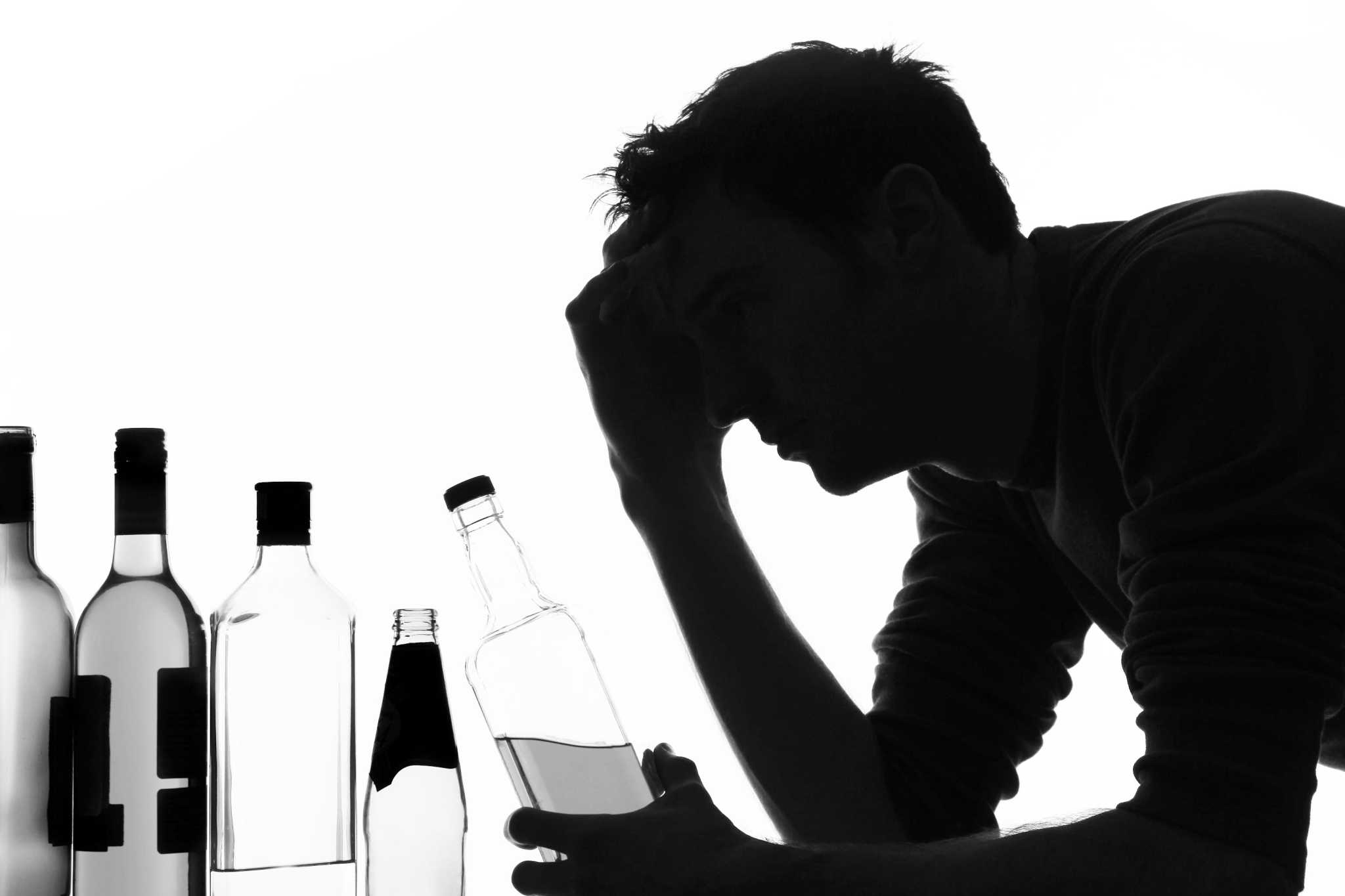 Что такое суррогаты алкоголя и почему они так опасны?