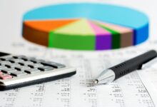 С 1 ноября повышаются бюджет прожиточного минимума, размеры для семей с детьми и«возрастные» доплаты к пенсиям