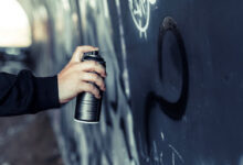 Граффити с рекламой наркотиков. Какая ответственность грозит «трафаретчикам»