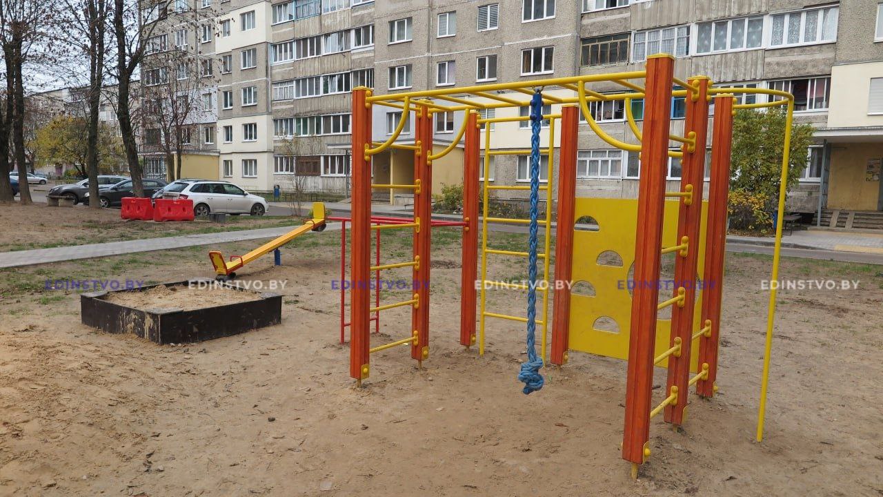 На Борисовщине обновили более двух десятков спортивных и игровых площадок 1 На Борисовщине обновили более двух десятков спортивных и игровых площадок