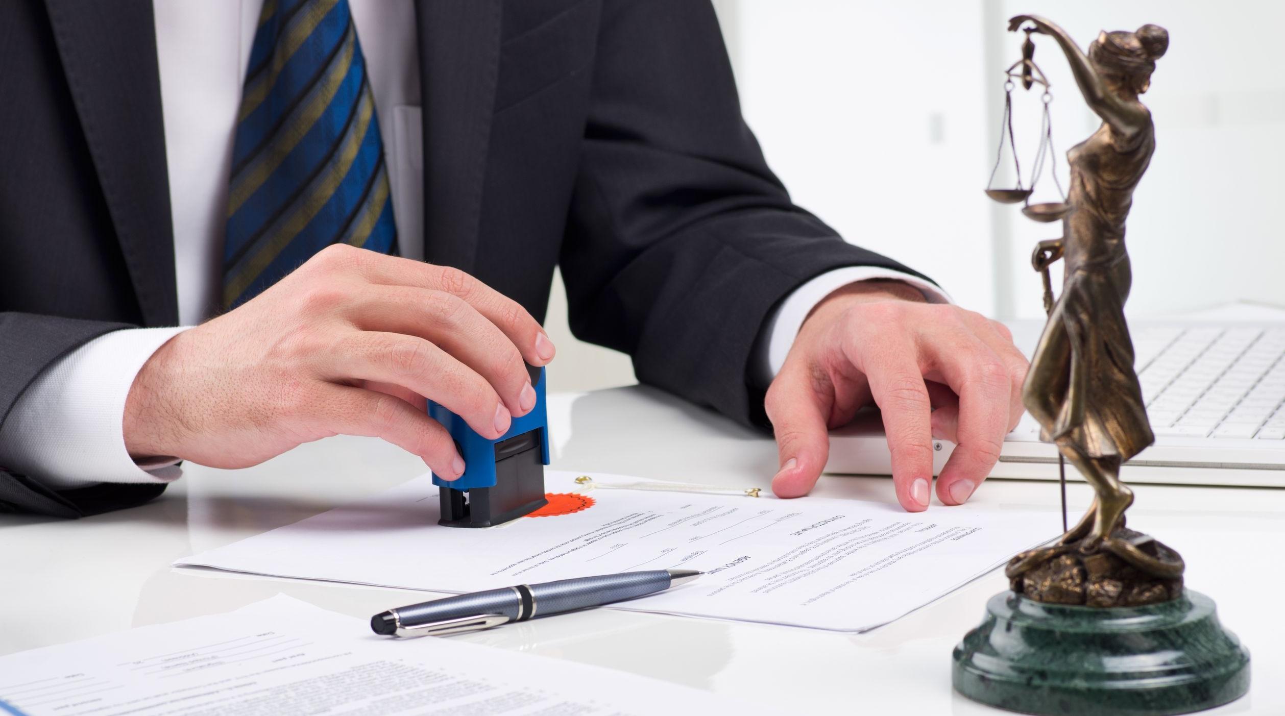 Все нотариусы с 1 января 2026 года будут работать в нотариальных конторах, бюроупразднят