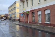 На улице III Интернационала асфальт уложен с максимально возможным уклоном всуществующей застройке. Для чего? 11 На улице III Интернационала асфальт уложен с максимально возможным уклоном всуществующей застройке. Для чего?