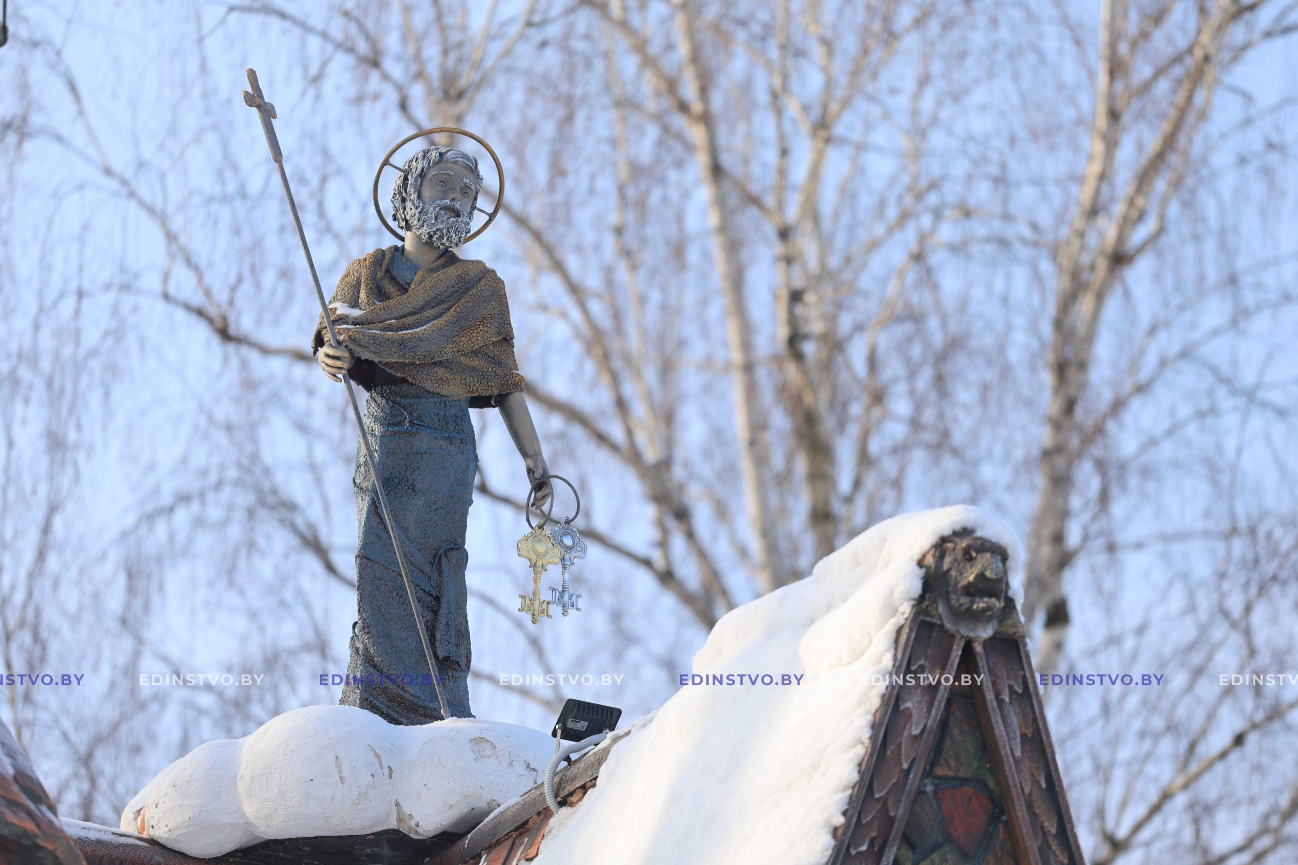 Настоящий фундамент веры. В чем символизм нового арт-объекта, стилизованного подгерб города Борисова