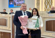 Кто стал победителями районного смотра-конкурса на лучшее новогоднее оформлениеобъектов? Награжденных немало 2 Кто стал победителями районного смотра-конкурса на лучшее новогоднее оформлениеобъектов? Награжденных немало