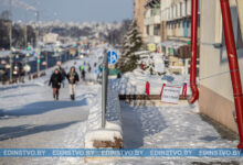 «Осторожно! Наледь и сосульки на крышах!». Заместитель прокурора Борисовскогорайона – об итогах обследований объектов города