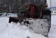 Не нанося вреда окружающей среде: куда и почему в Борисове вывозят снег с дорог