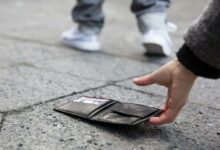 Борисовчанин украл деньги из найденного кошелька