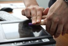 Президент подписал поправки в закон о дактилоскопии. Кто обязан ее проходить? 44 Президент подписал поправки в закон о дактилоскопии. Кто обязан ее проходить?