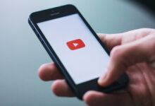 Испугались правды? YouTube удалил каналы трех крупнейших белорусских СМИ