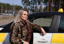 «За рулем – свобода»: история женщины-таксиста из Борисова, которая ломаетстереотипы