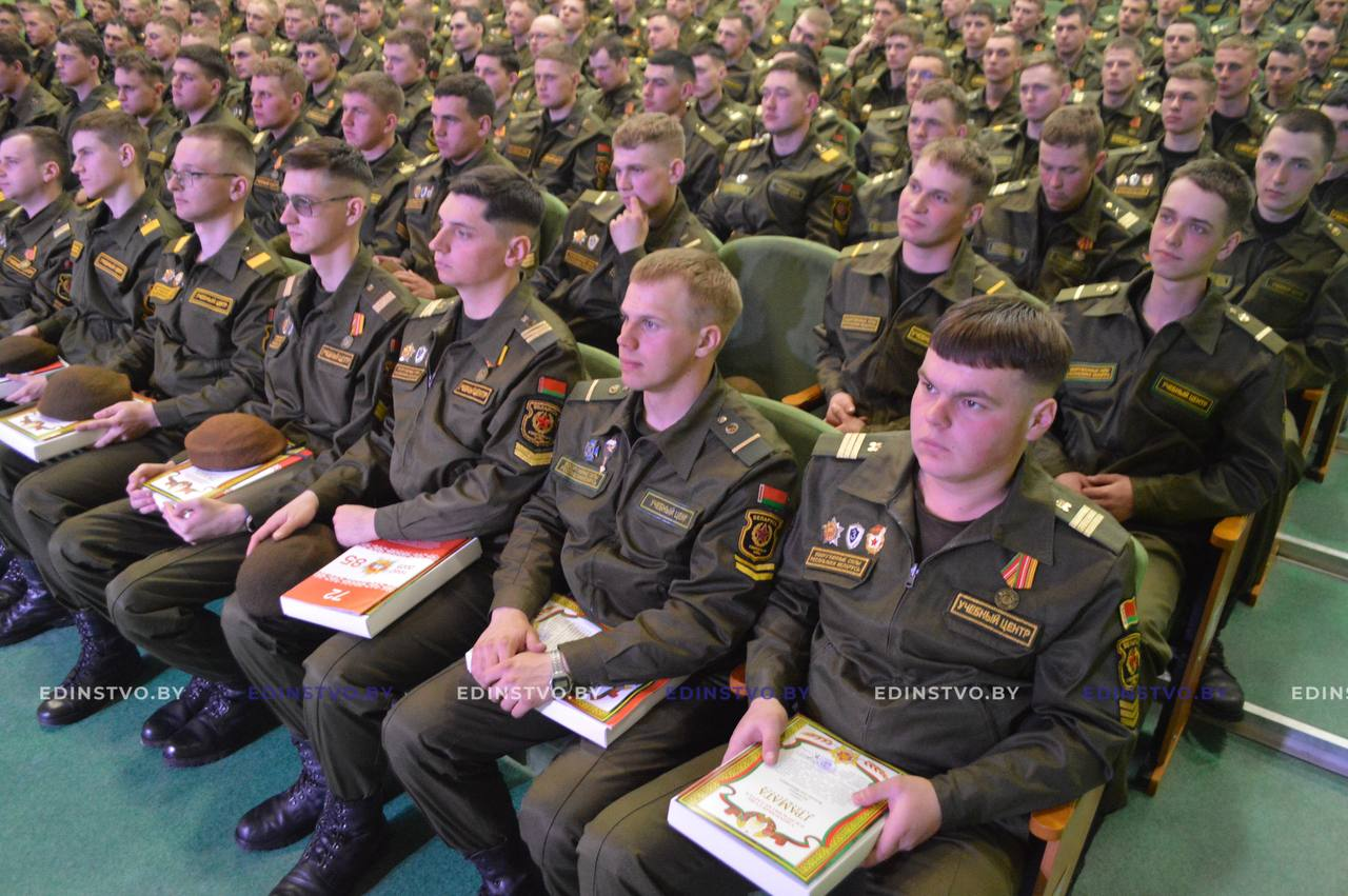 Чем запомнилась служба в армии военнослужащим учебки в Печах, увольняемым взапас