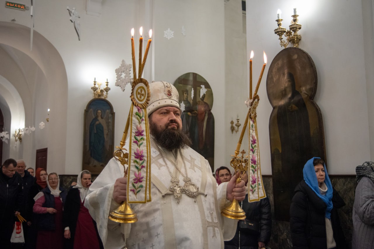 В праздник Святого Богоявления епископ Амвросий возглавил Божественную литургию в кафедральном соборе Воскресения Христова города Борисова