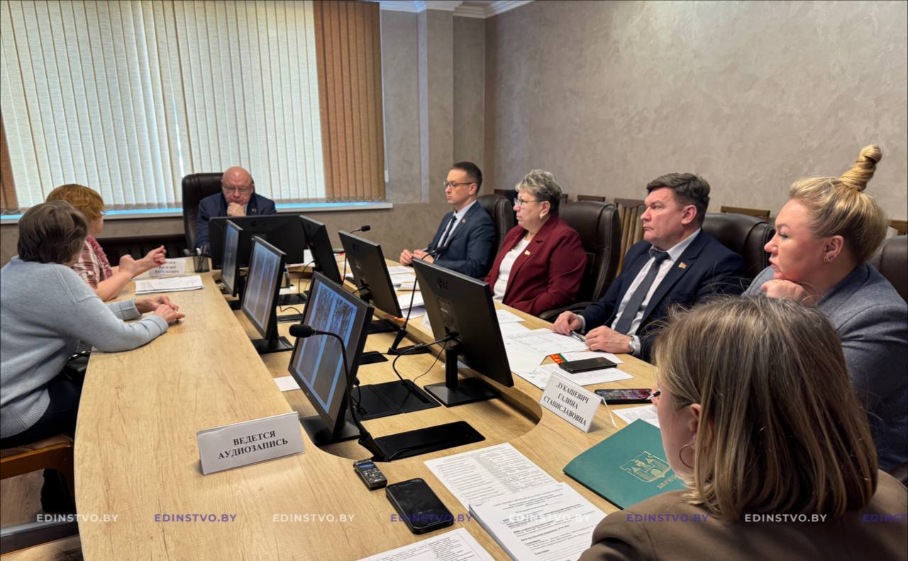 Первый заместитель председателя Миноблисполкома Василий Сысоев провел прием граждан в Борисове