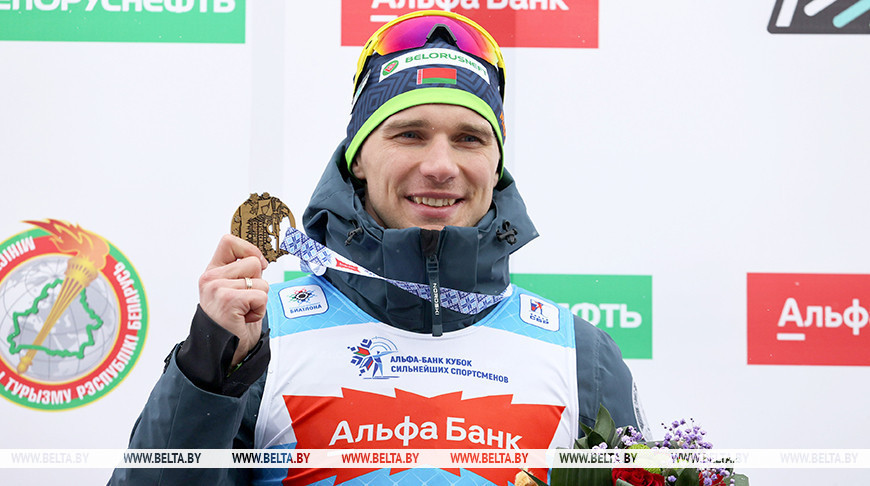 Александр Лукашенко поздравил биатлониста Смольского с победами на Кубке сильнейших