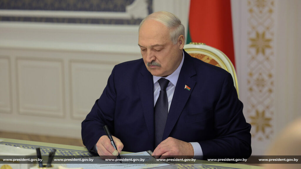 Александр Лукашенко подписал указы, которые меняют порядок строительства и кредитования жилья