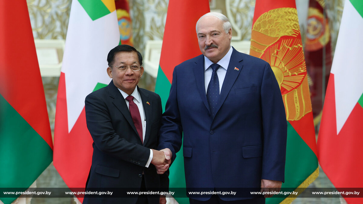 Александр Лукашенко: За 25 лет с момента установления дипломатических отношений мы сделали немало