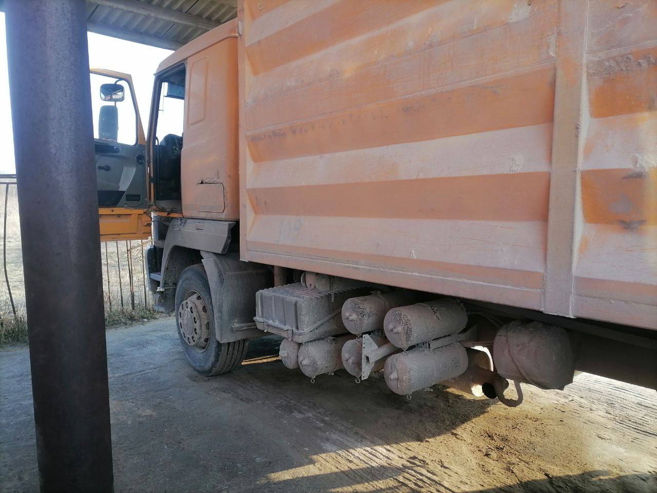 В Борисовском районе водитель агропредприятия похитил топливо