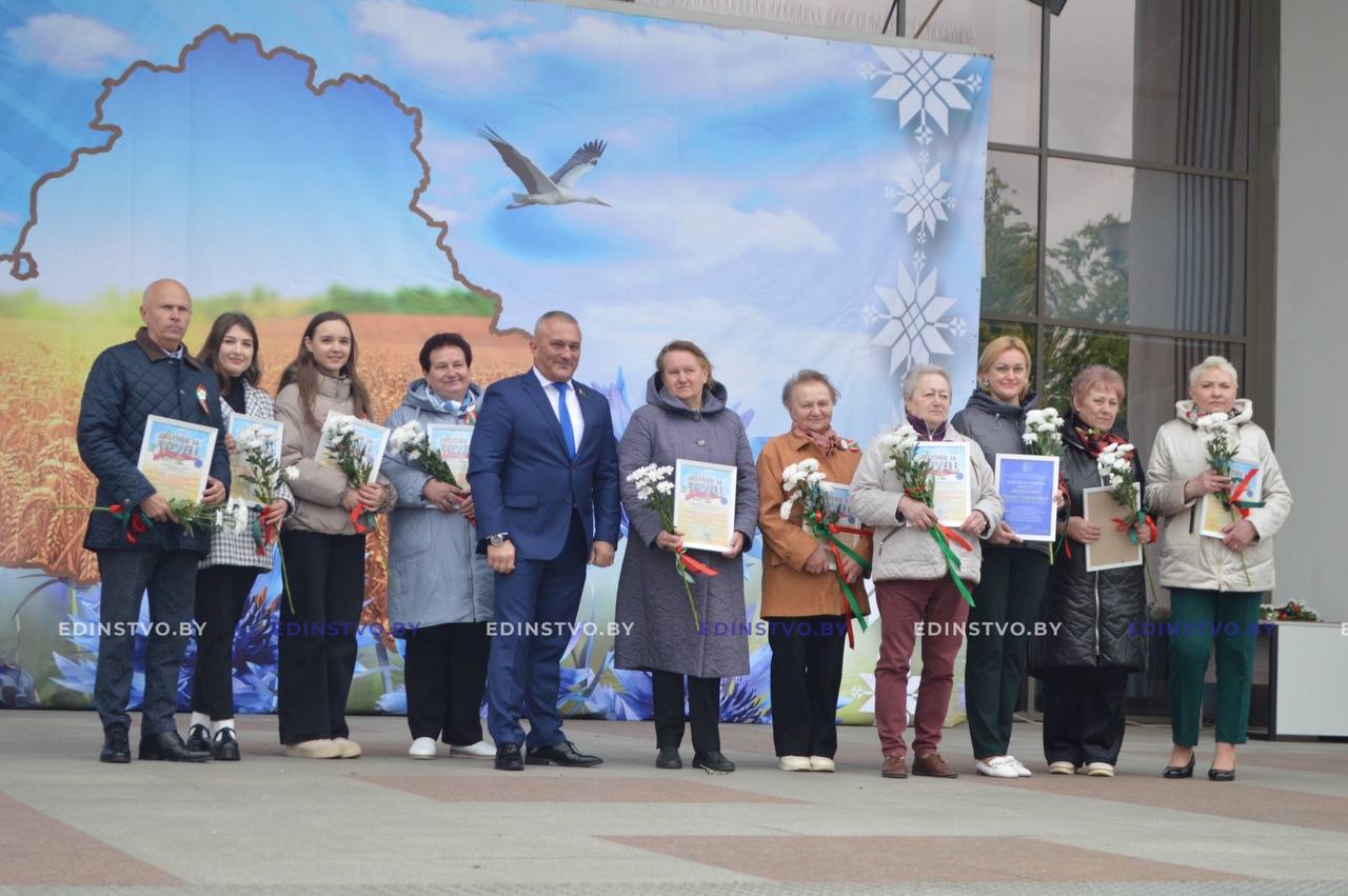 Первомай отметили в Борисове. Фоторепортаж