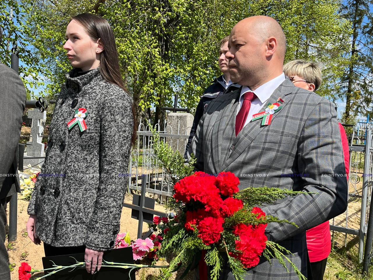 Торжественно открыт после реставрации памятник в д. Селитренка