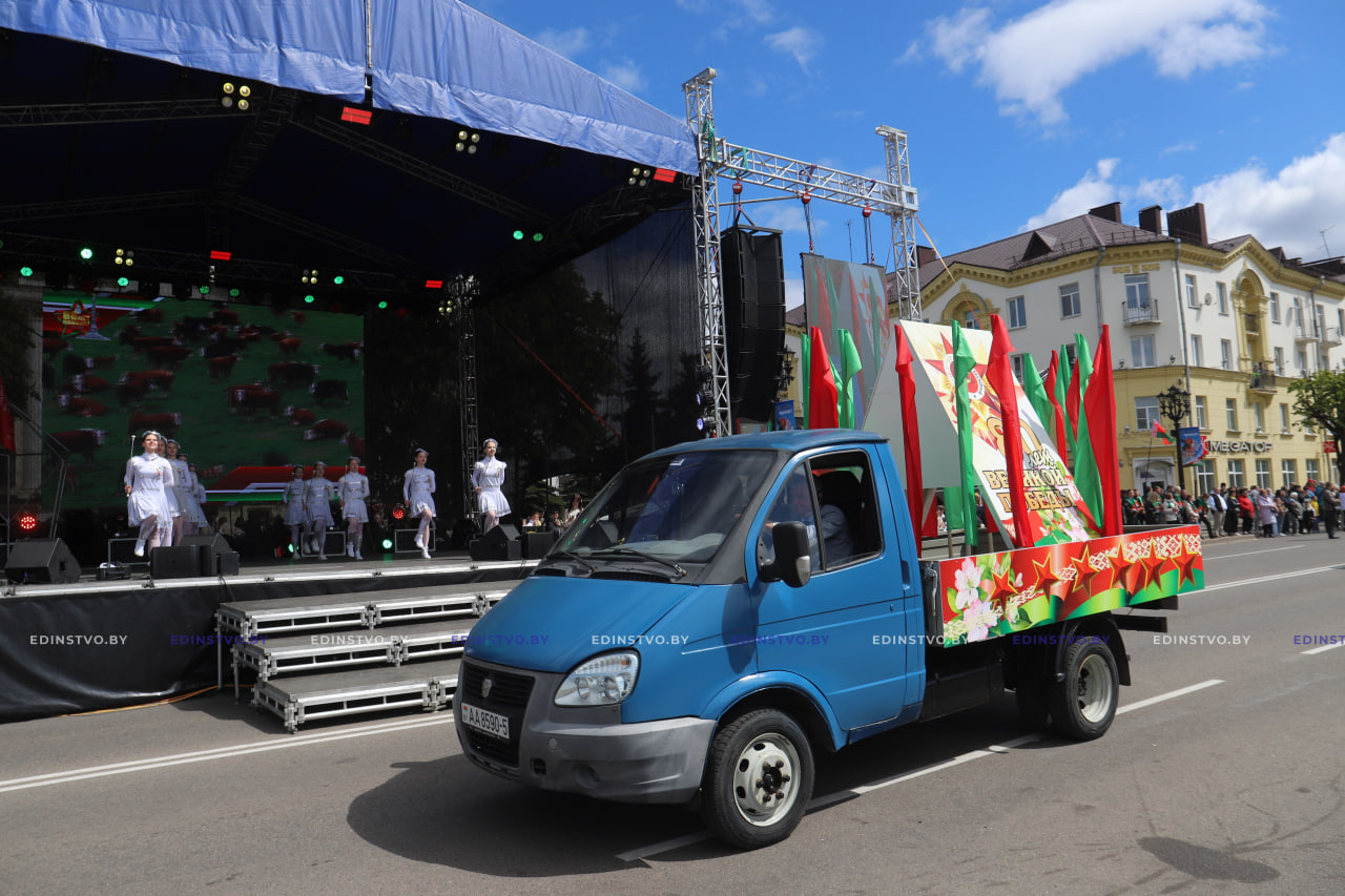 Борисовчане приняли участие в праздничном шествии ко Дню Победы. ФОТОРЕПОРТАЖ