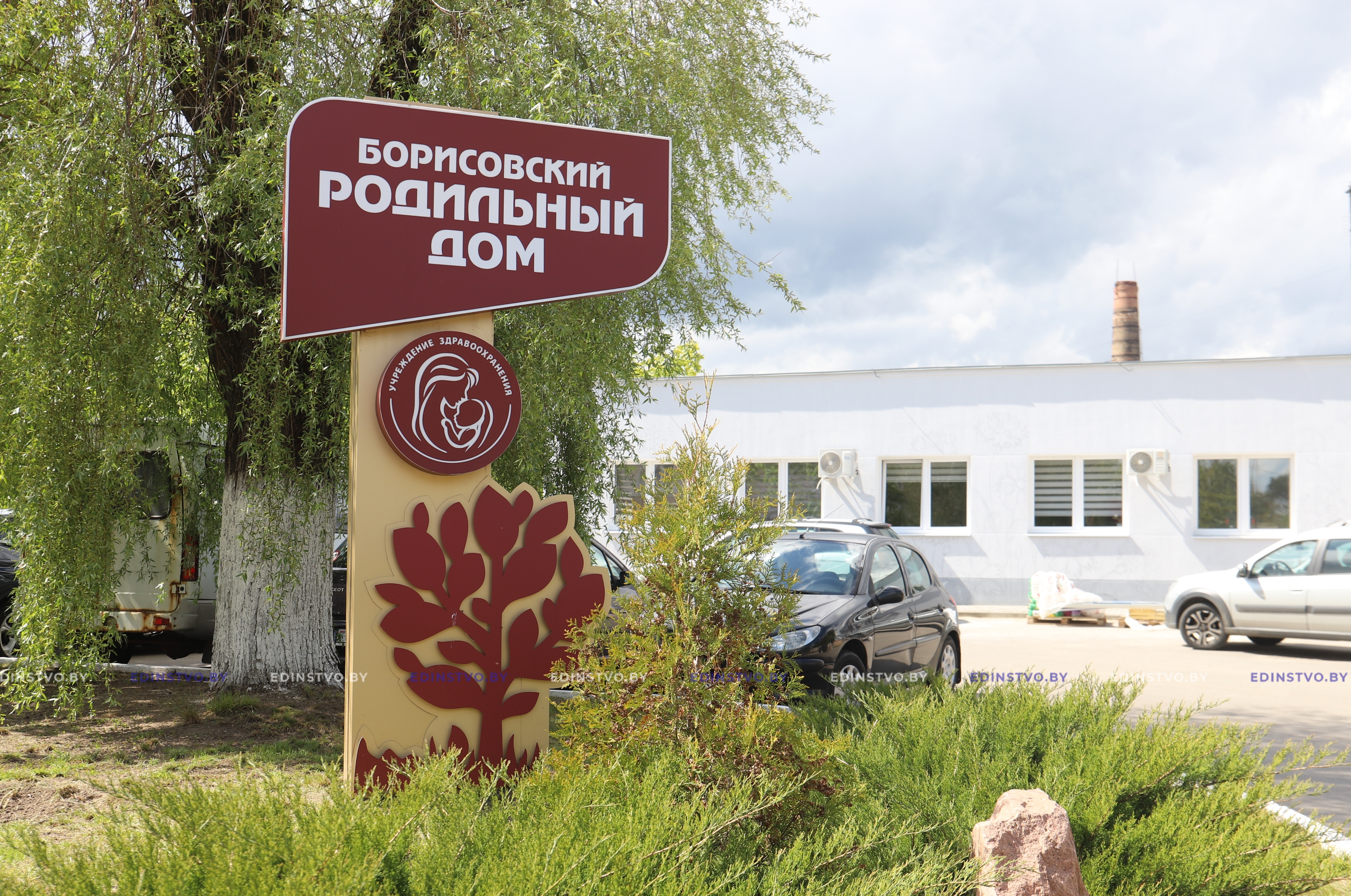 Поздравили мамочек и подписали программу сотрудничества: как налажена совместнаяработа Борисовского роддома и епархии