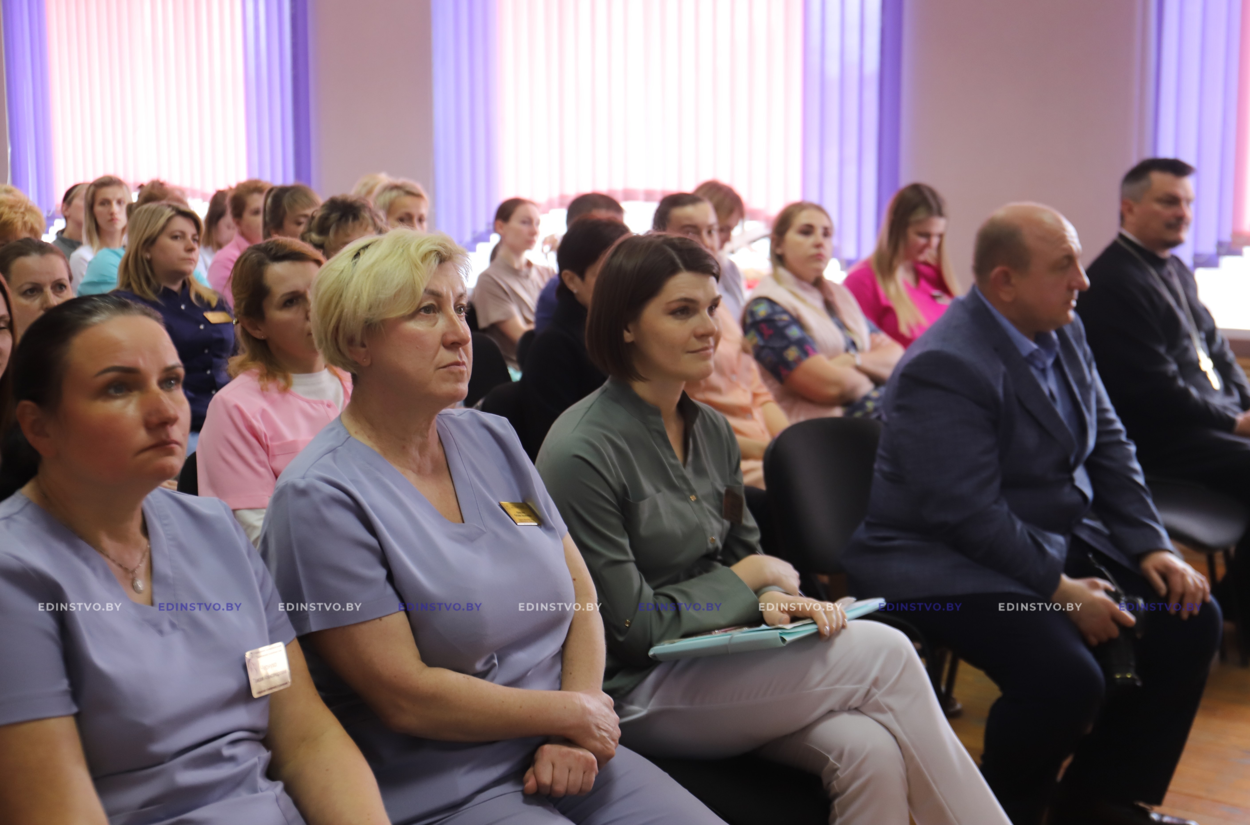 Поздравили мамочек и подписали программу сотрудничества: как налажена совместнаяработа Борисовского роддома и епархии