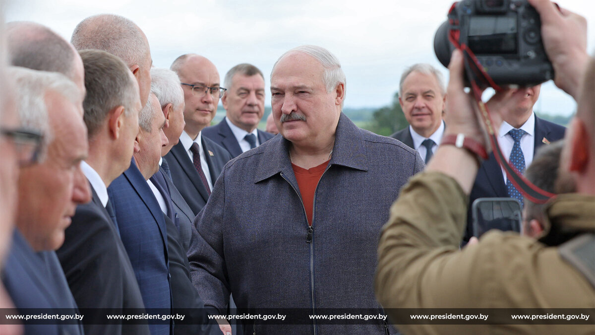 На чем акцентировал внимание Президент Беларуси на выездном семинар-совещании посельскому хозяйству в Минском районе