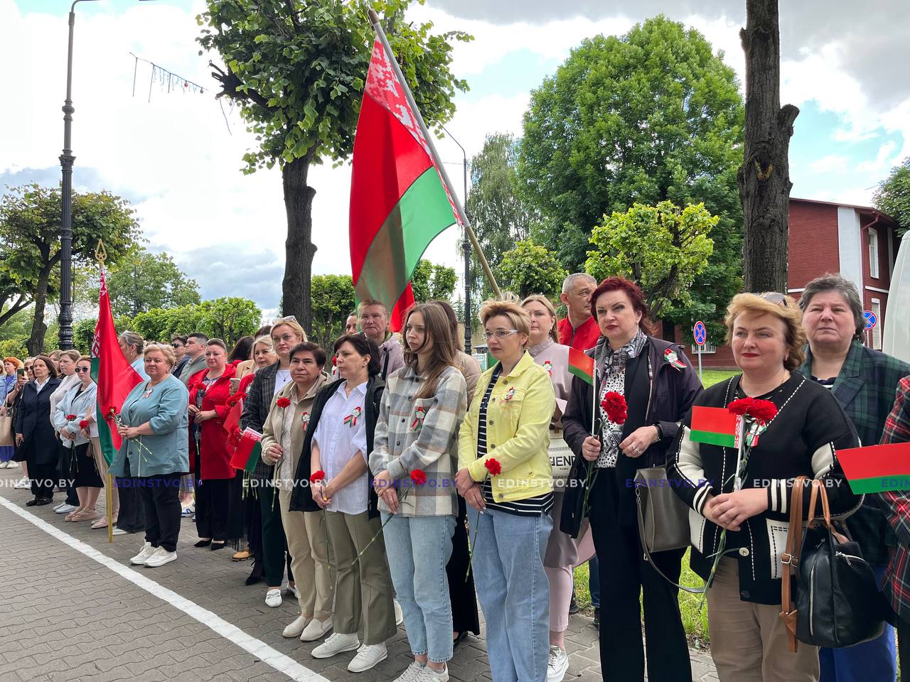 На Борисовщине прошли церемонии возложения цветов к памятникам