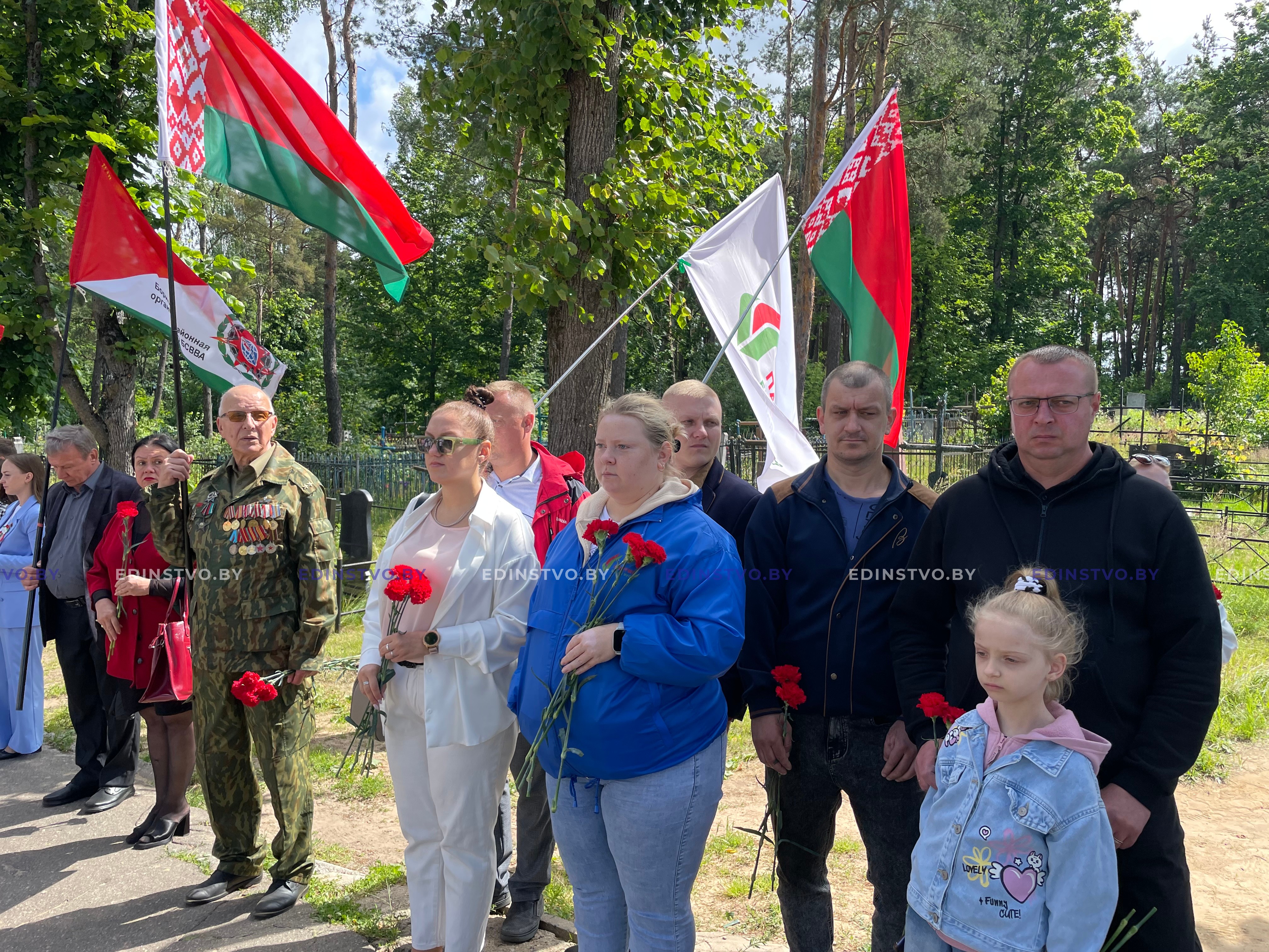 На Борисовщине прошли церемонии возложения цветов к памятникам
