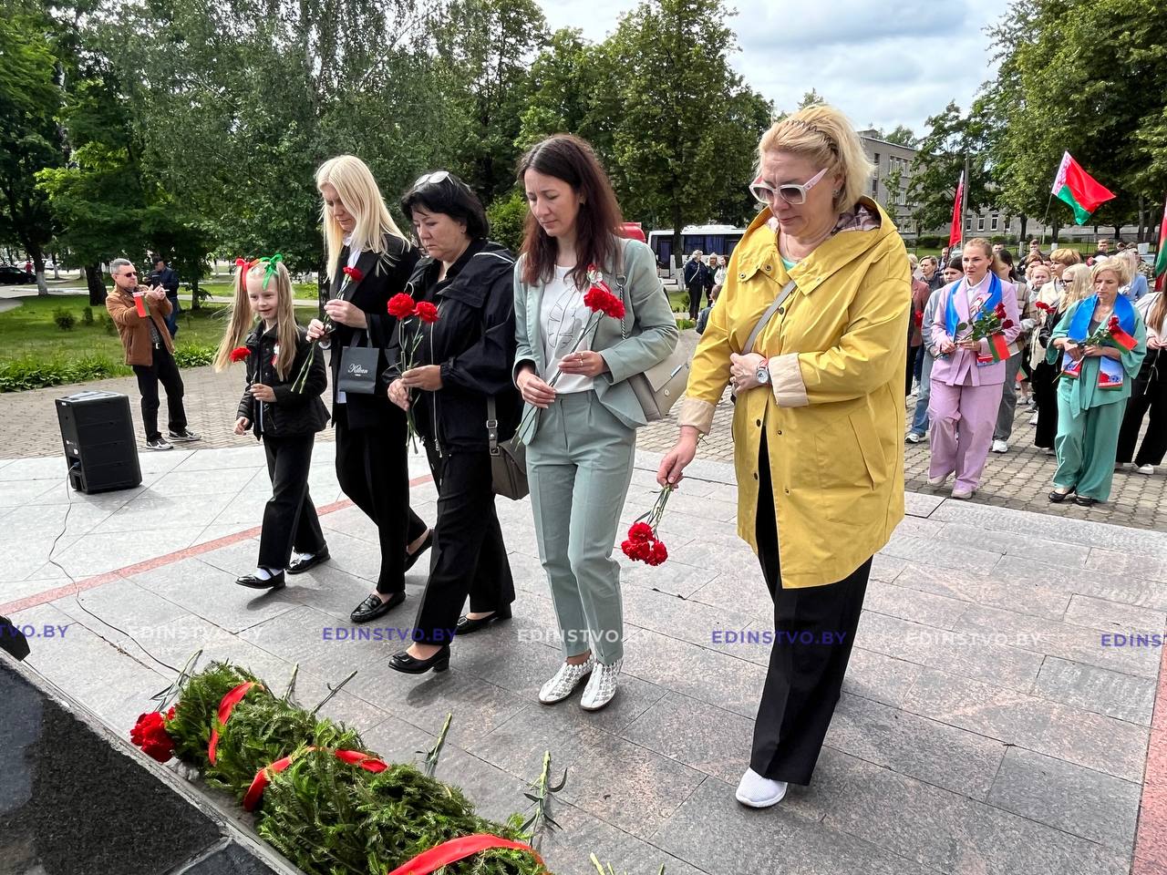 На Борисовщине прошли церемонии возложения цветов к памятникам