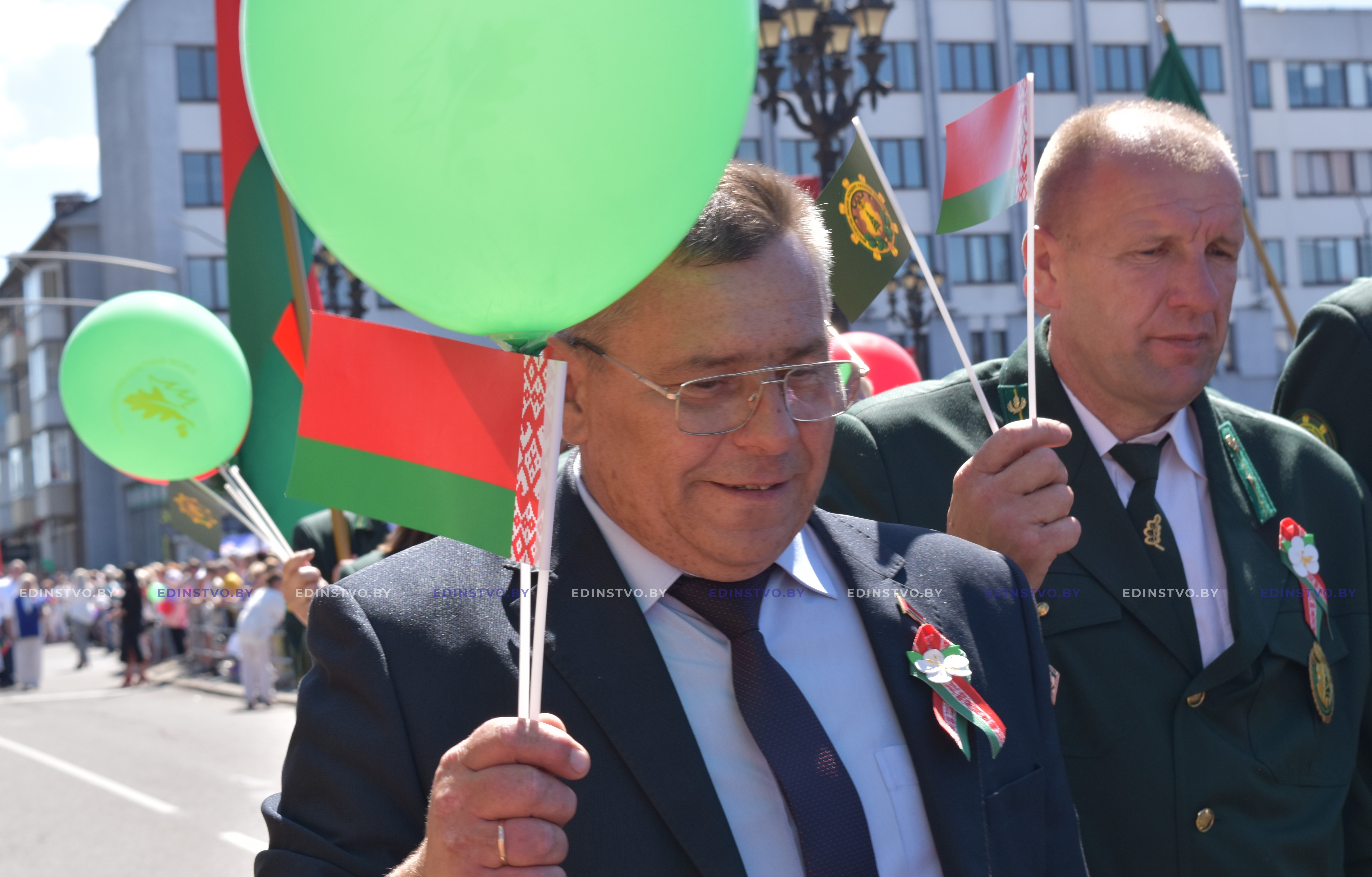 Праздничное шествие в честь Дня Независимости в Борисове. Фоторепортаж