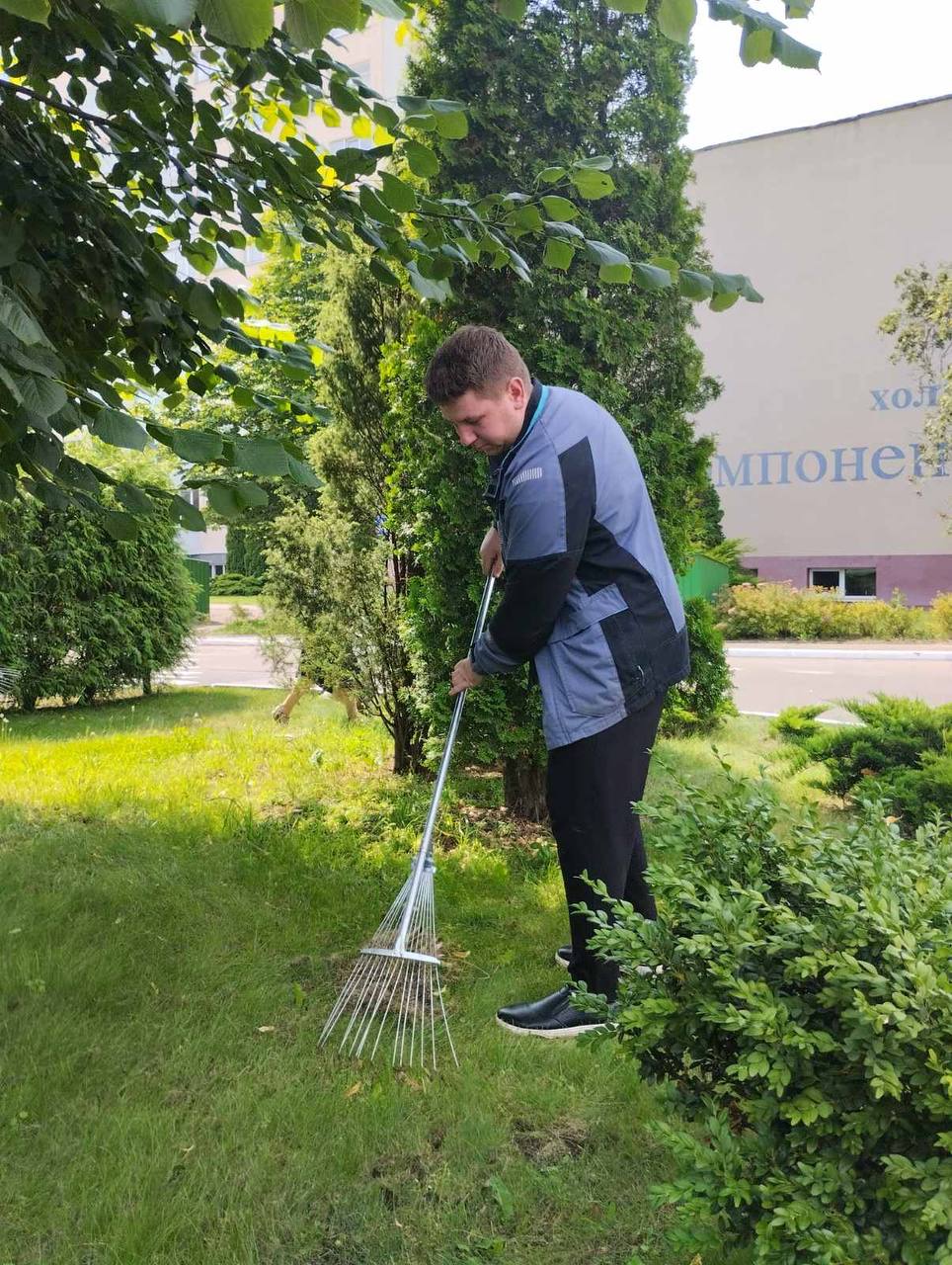 На Борисовщине продолжается еженедельная акция по благоустройству «Чистыйчетверг»