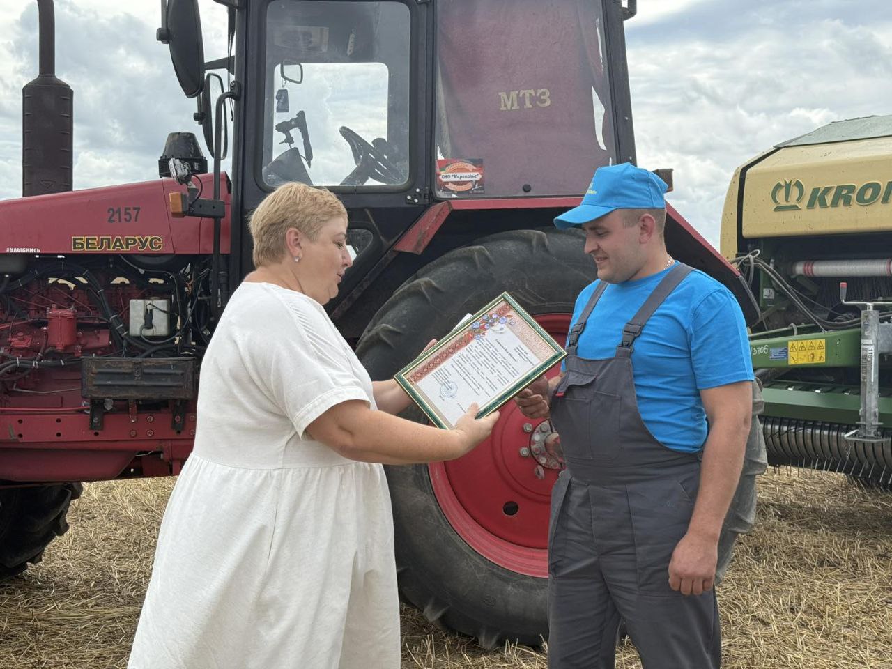 На жатве в районе определился первый комбайнер-тысячник