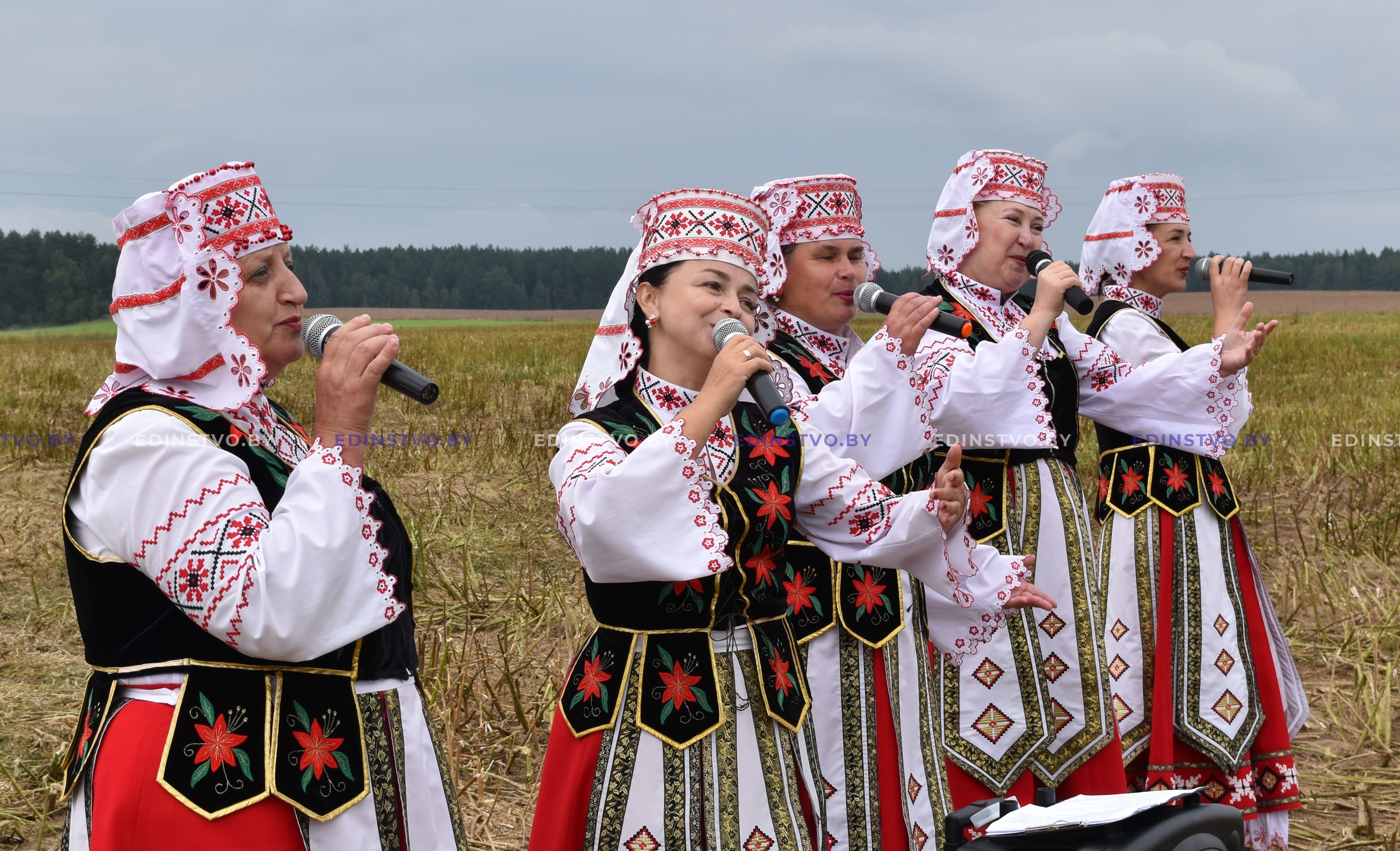 На жатве в районе определился первый комбайнер-тысячник