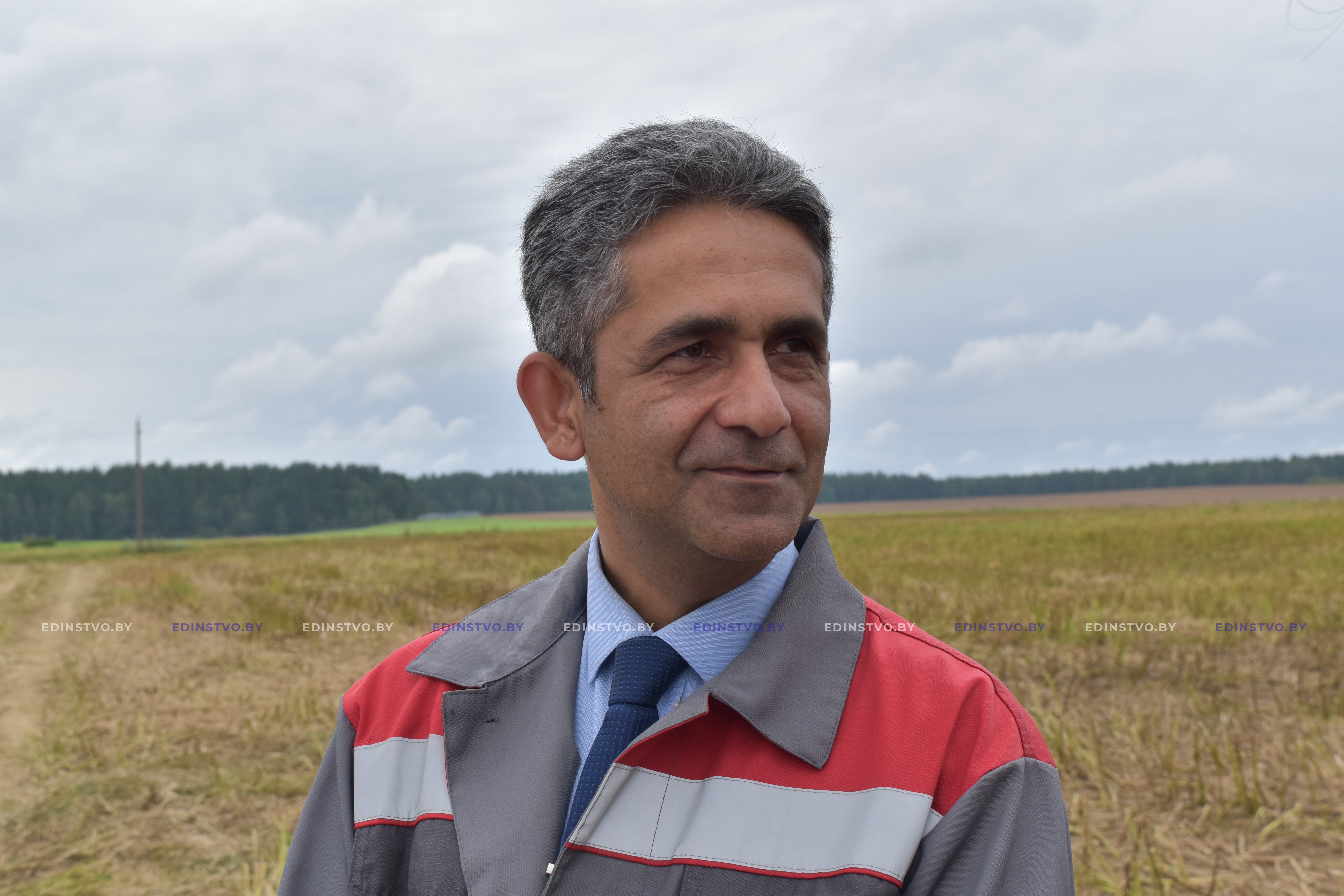 На жатве в районе определился первый комбайнер-тысячник