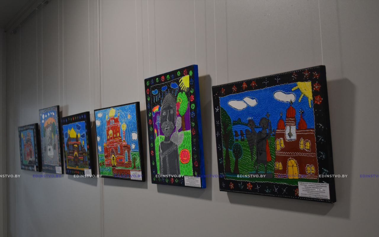 В Борисове открылась первая в области модульная библиотека