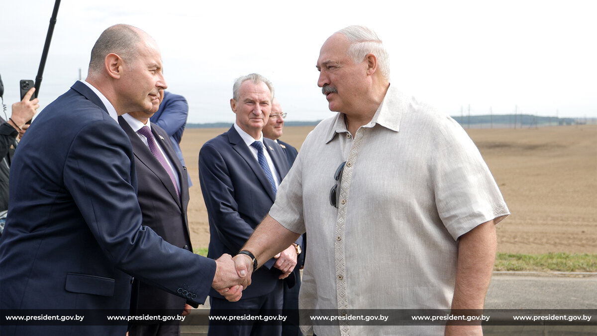 «Мы должны свое делать». Александр Лукашенко посетил Смолевичский район 2 «Мы должны свое делать». Александр Лукашенко посетил Смолевичский район