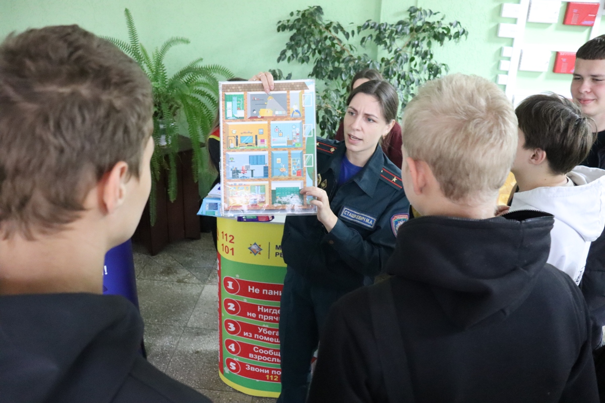 Профилактические мероприятия с практической отработкой продолжаются в общежитияхБорисова