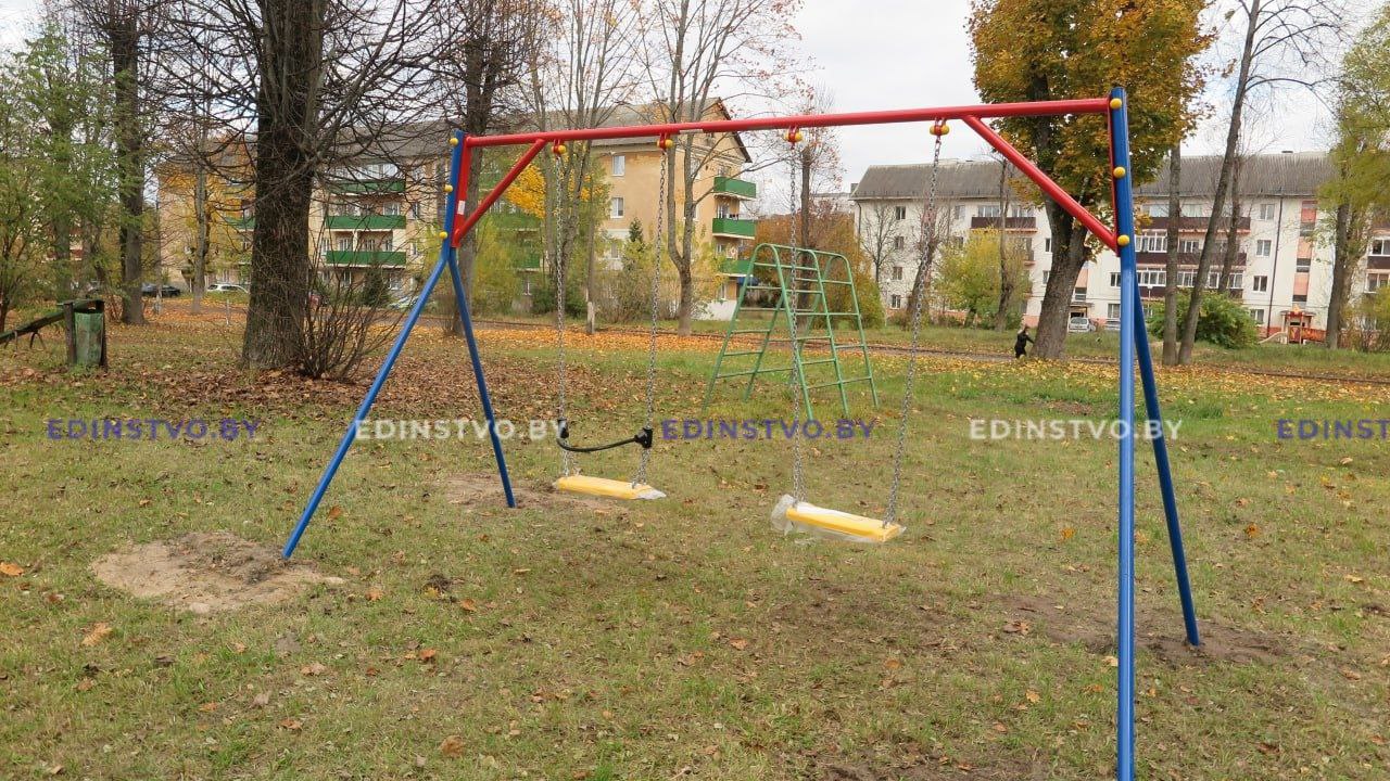 На Борисовщине обновили более двух десятков спортивных и игровых площадок 3 На Борисовщине обновили более двух десятков спортивных и игровых площадок