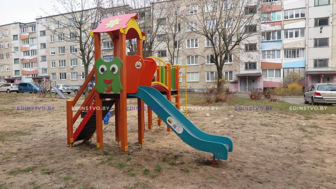 На Борисовщине обновили более двух десятков спортивных и игровых площадок 5 На Борисовщине обновили более двух десятков спортивных и игровых площадок