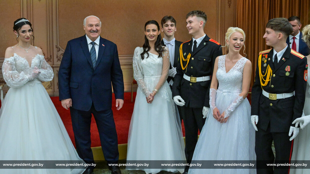 Новогодний бал с участием Президента во Дворце Независимости 9 Новогодний бал с участием Президента во Дворце Независимости