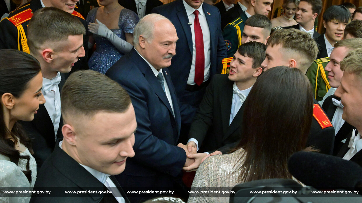 Новогодний бал с участием Президента во Дворце Независимости 10 Новогодний бал с участием Президента во Дворце Независимости