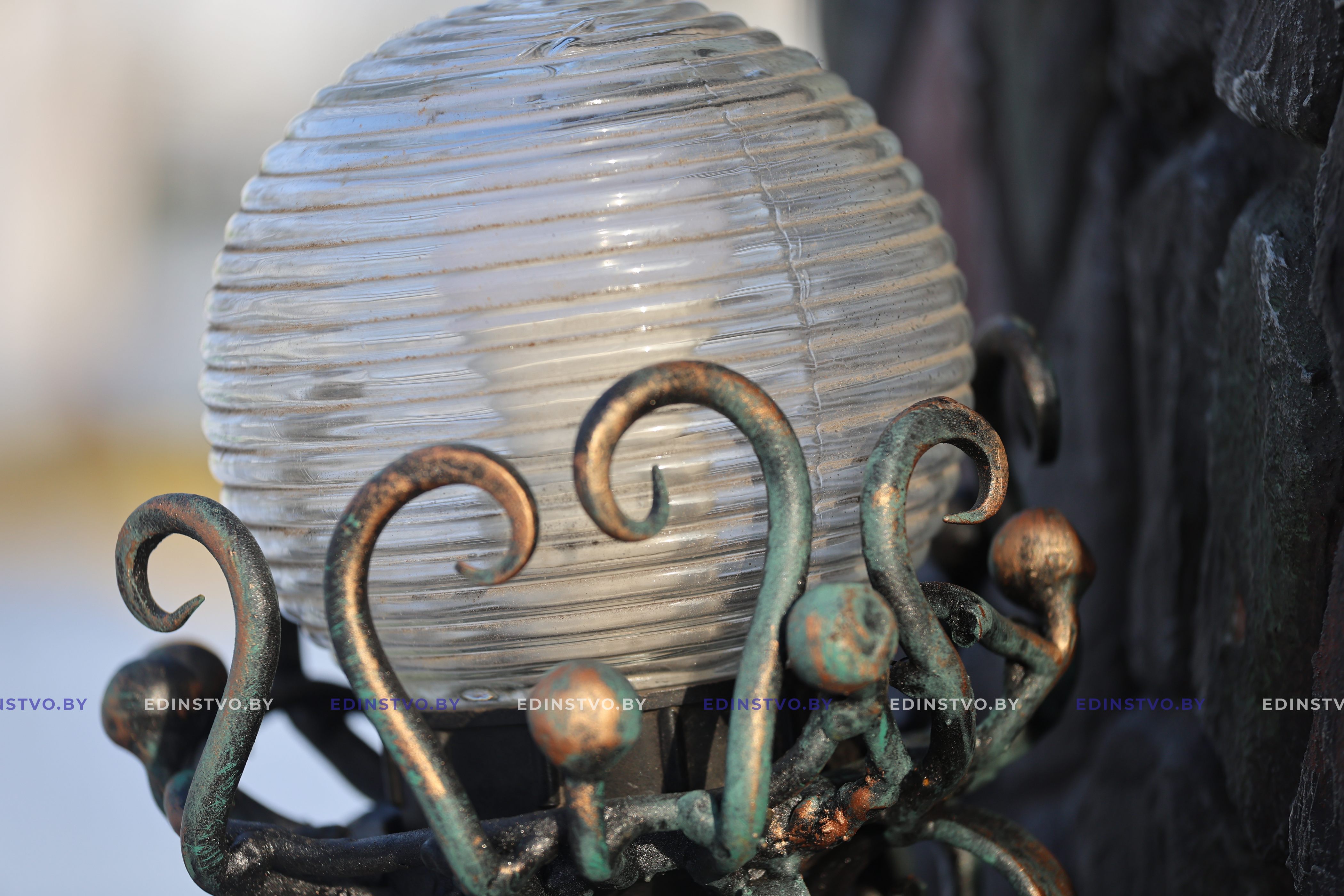 Настоящий фундамент веры. В чем символизм нового арт-объекта, стилизованного подгерб города Борисова