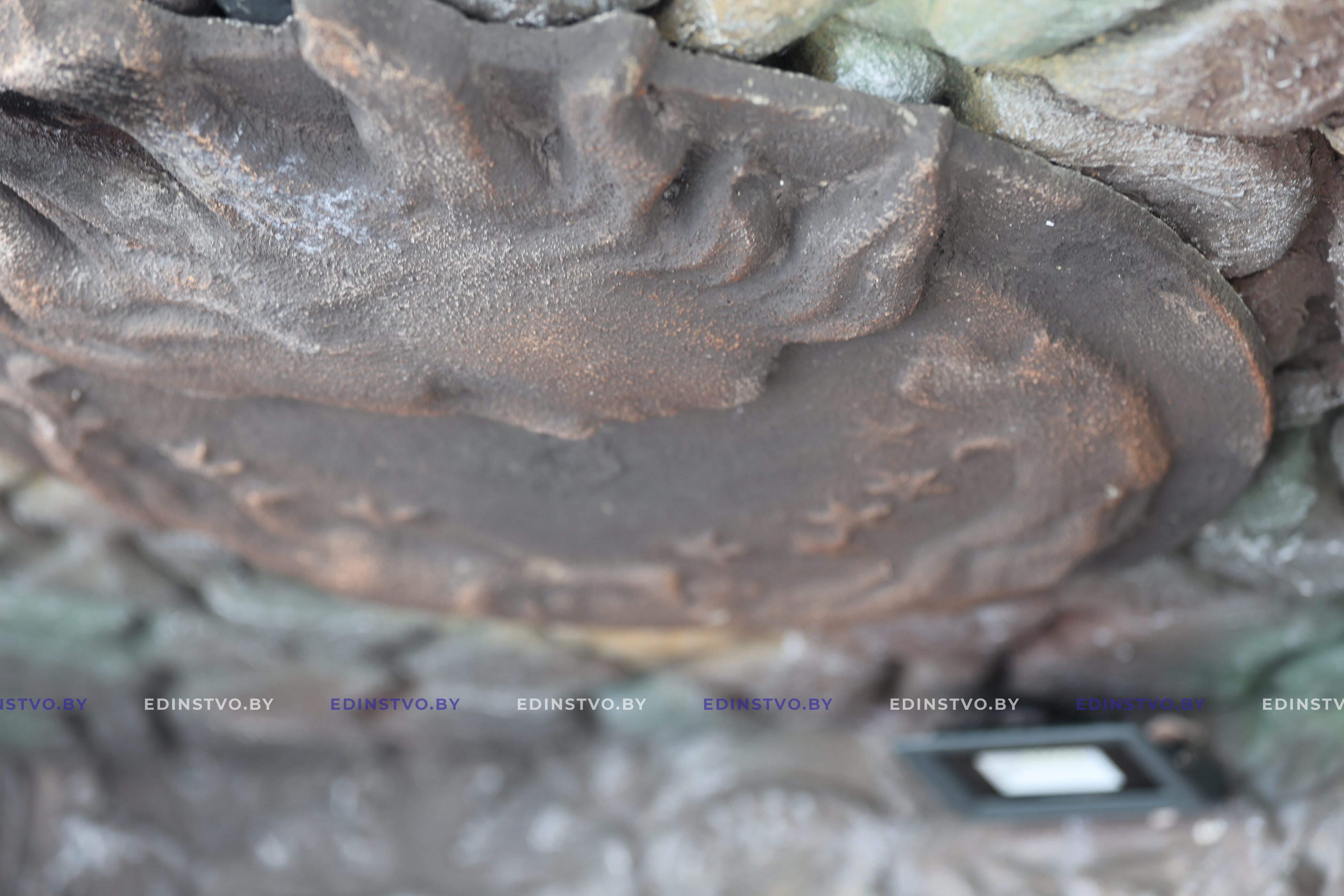 Настоящий фундамент веры. В чем символизм нового арт-объекта, стилизованного подгерб города Борисова