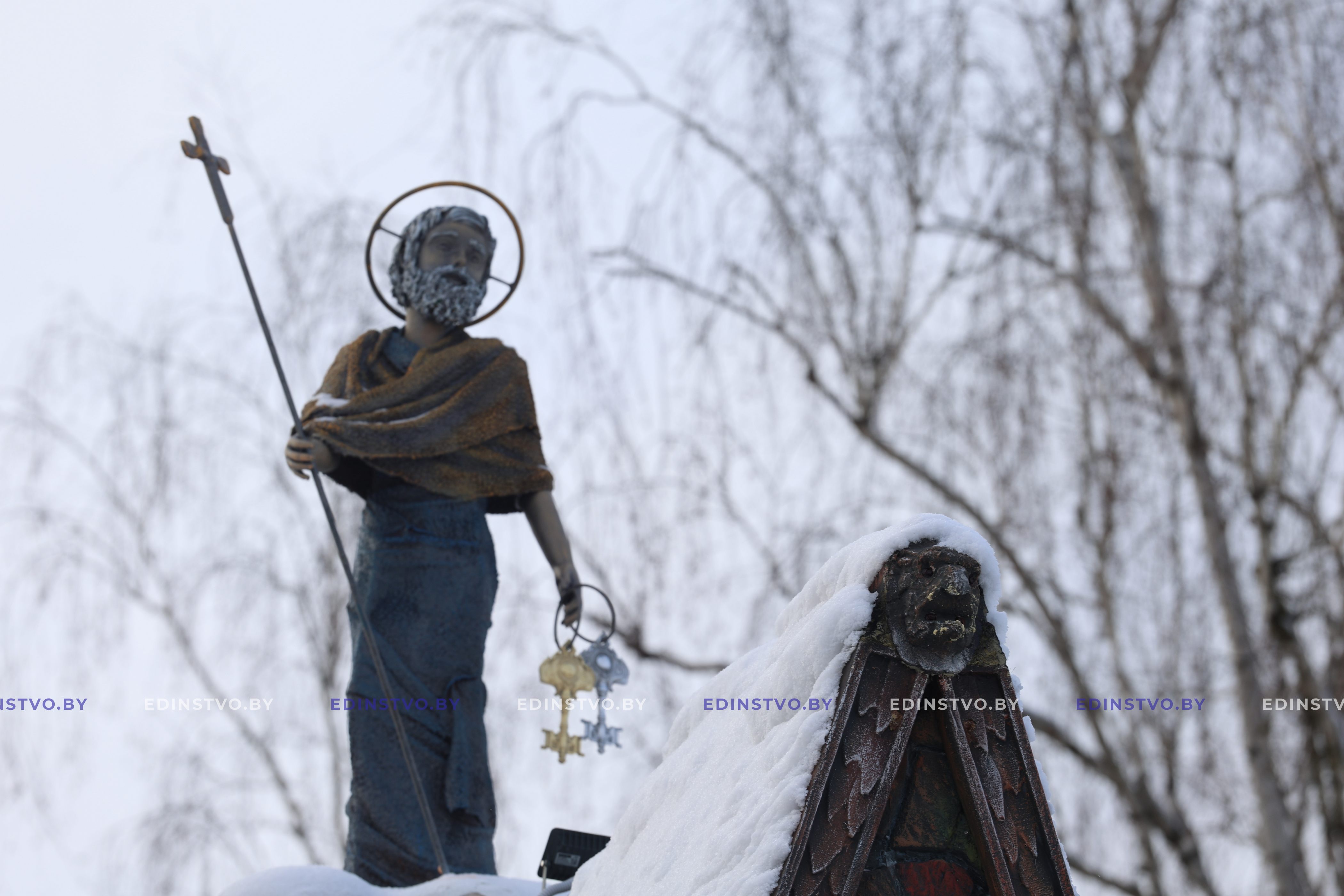 Настоящий фундамент веры. В чем символизм нового арт-объекта, стилизованного подгерб города Борисова