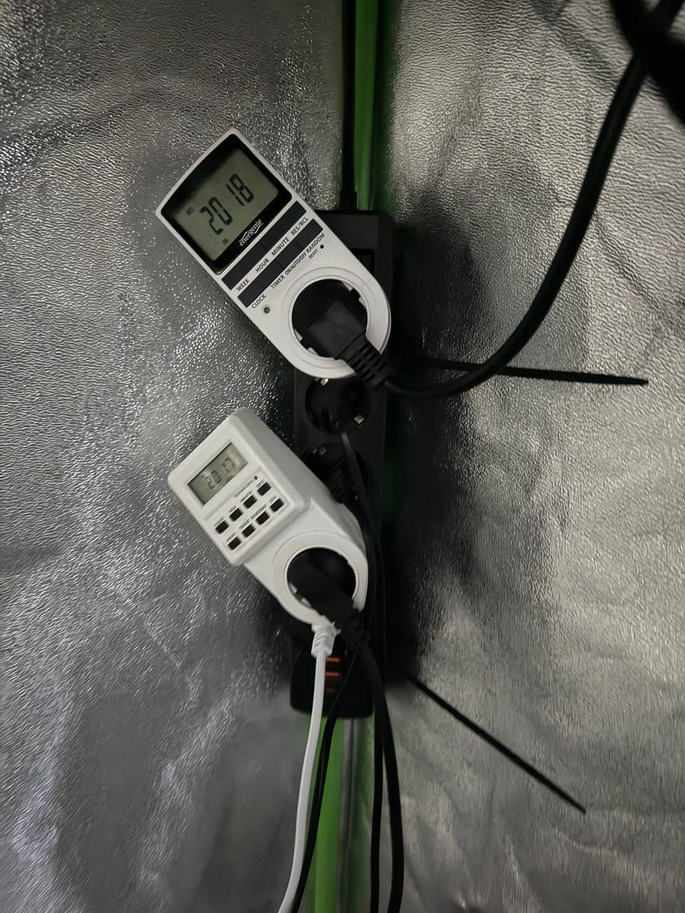 Наркоконтроль: задержан борисовчанин за незаконное выращивание марихуаны